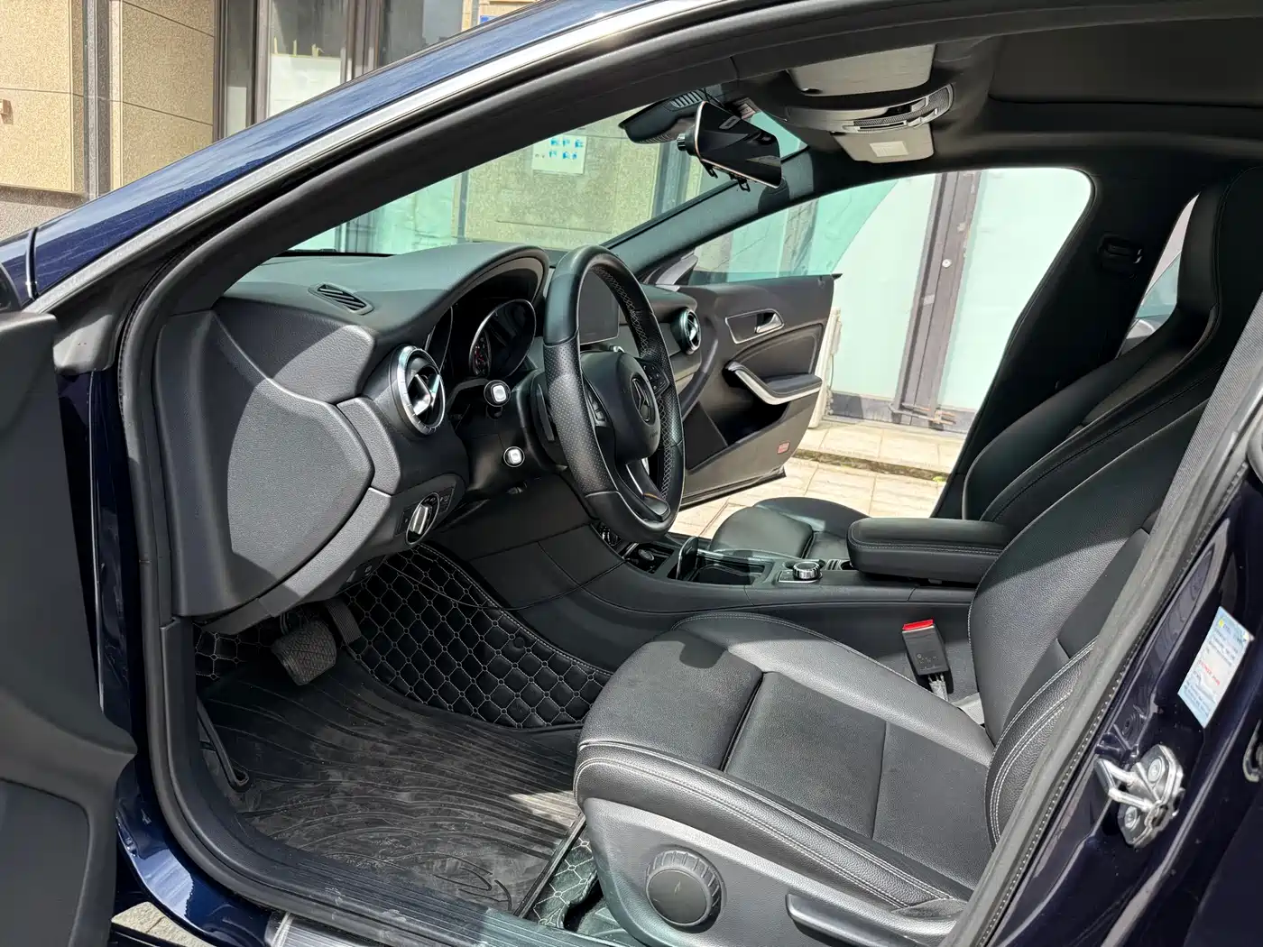 Mercedes-Benz CLA (Import) 2018 CLA 200 Dynamic Edition фото 4