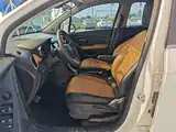 Фото 15 - Chevrolet Trax