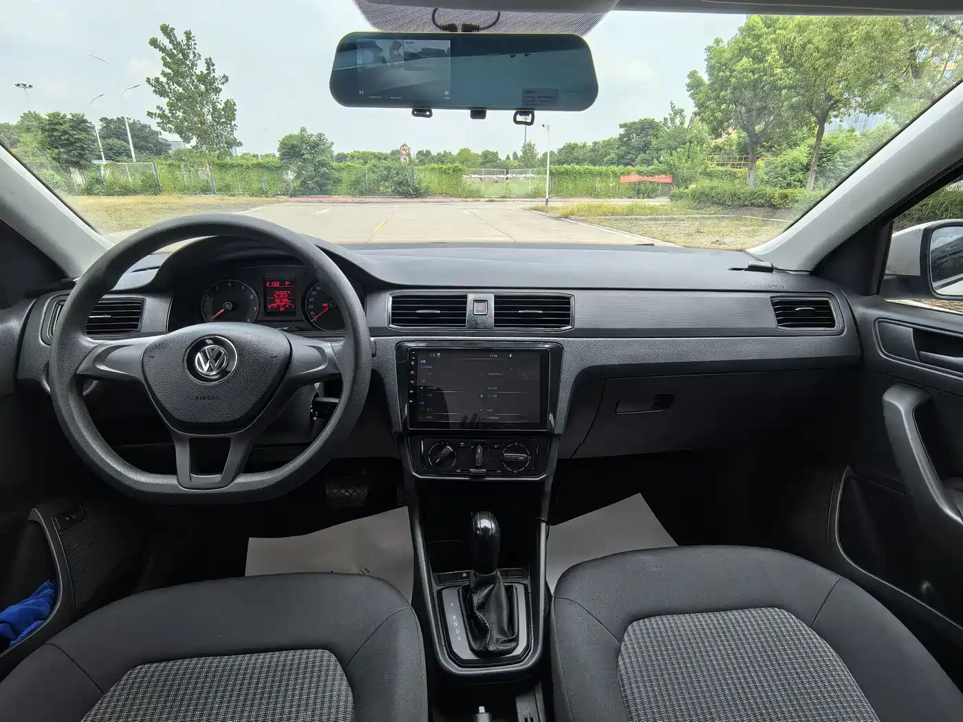 Photo 7 - Volkswagen Santana