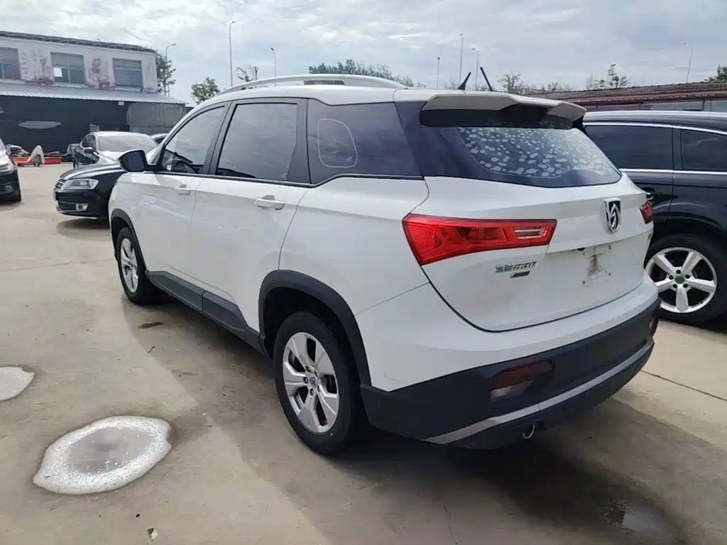 Baojun 530 2020 2020 1.5T Manual Comfort 6-seater