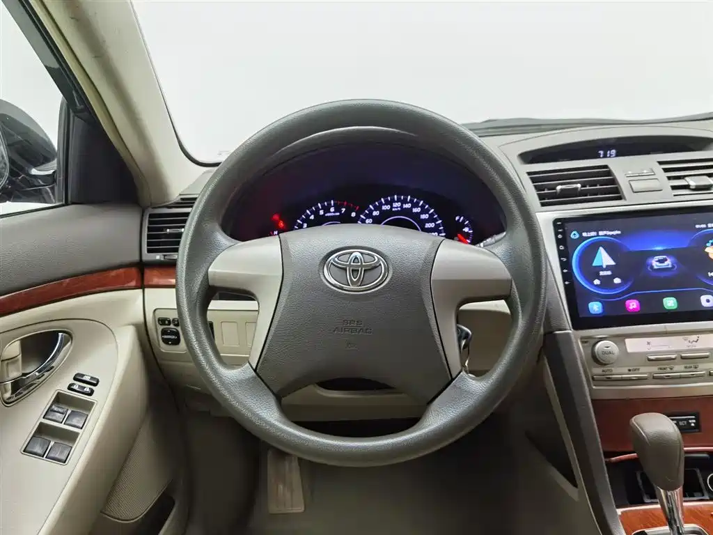 Toyota Camry 2013 200E Classic Elite Edition фото 11