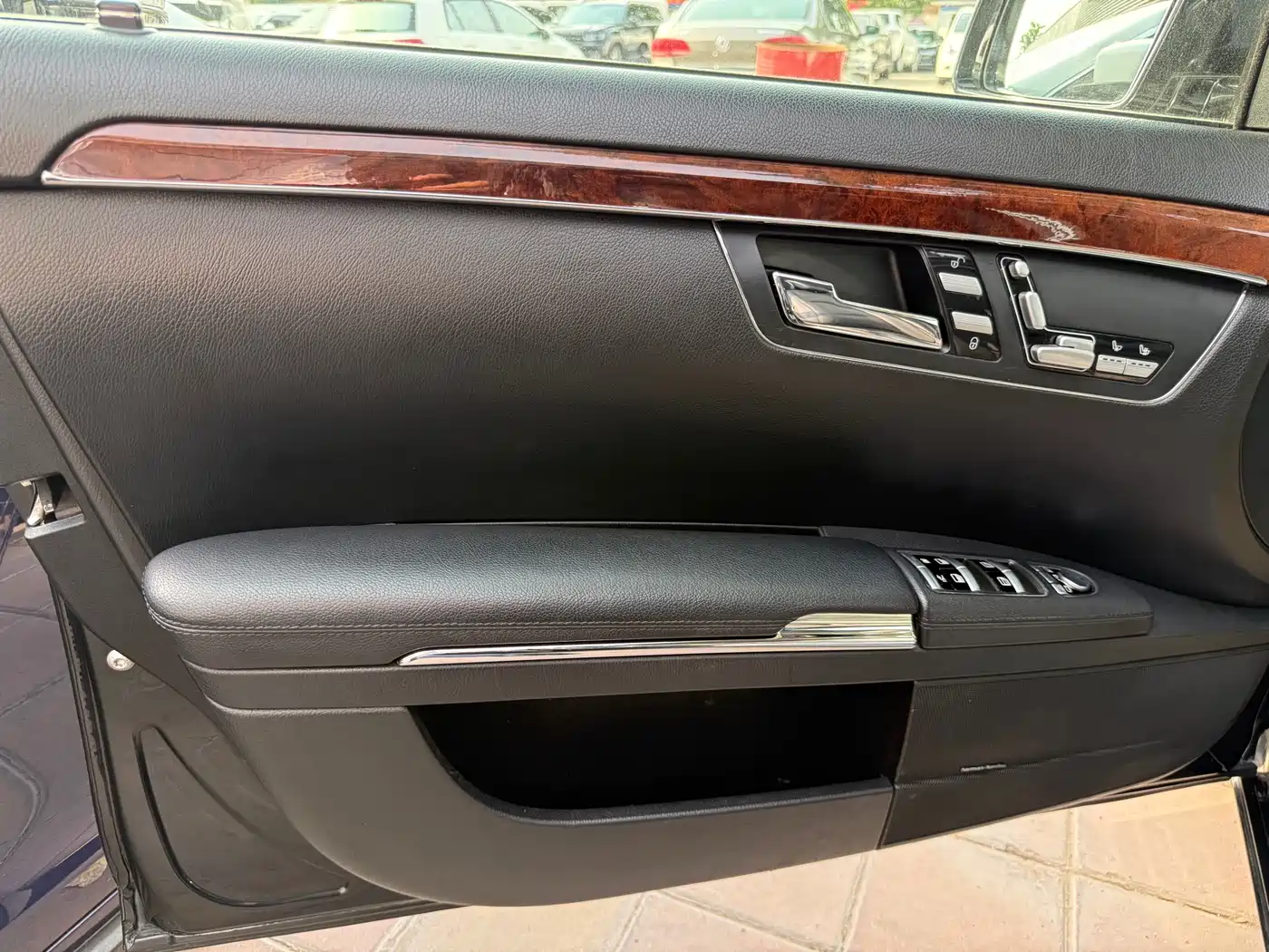 Mercedes-Benz S-Class 2010 S 350 L 4MATIC фото 5