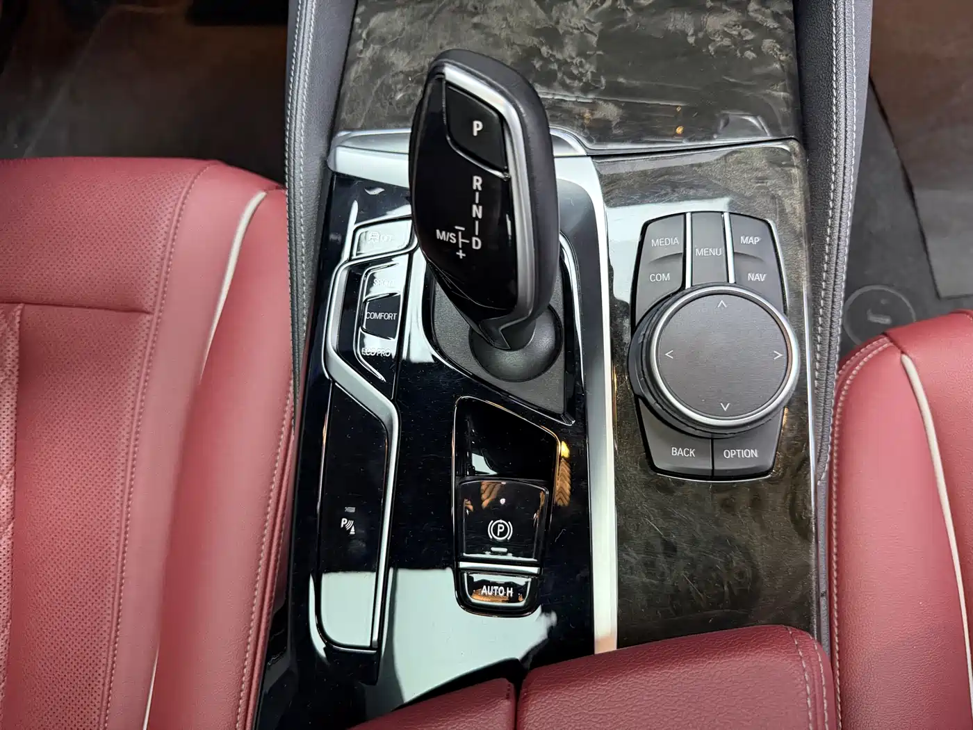 BMW 5 Series 2021 525Li M Sport Package фото 14