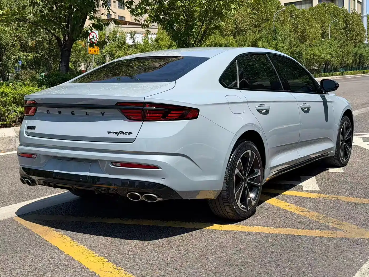 Фото 27 - Geely Xing Rui