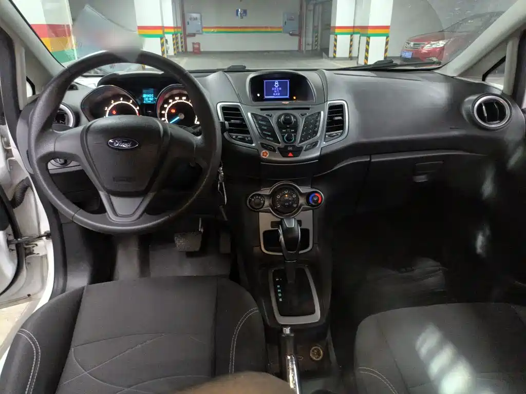 Ford Fiesta 2015 2013 Hatchback 1.5L Automatic Fashion
