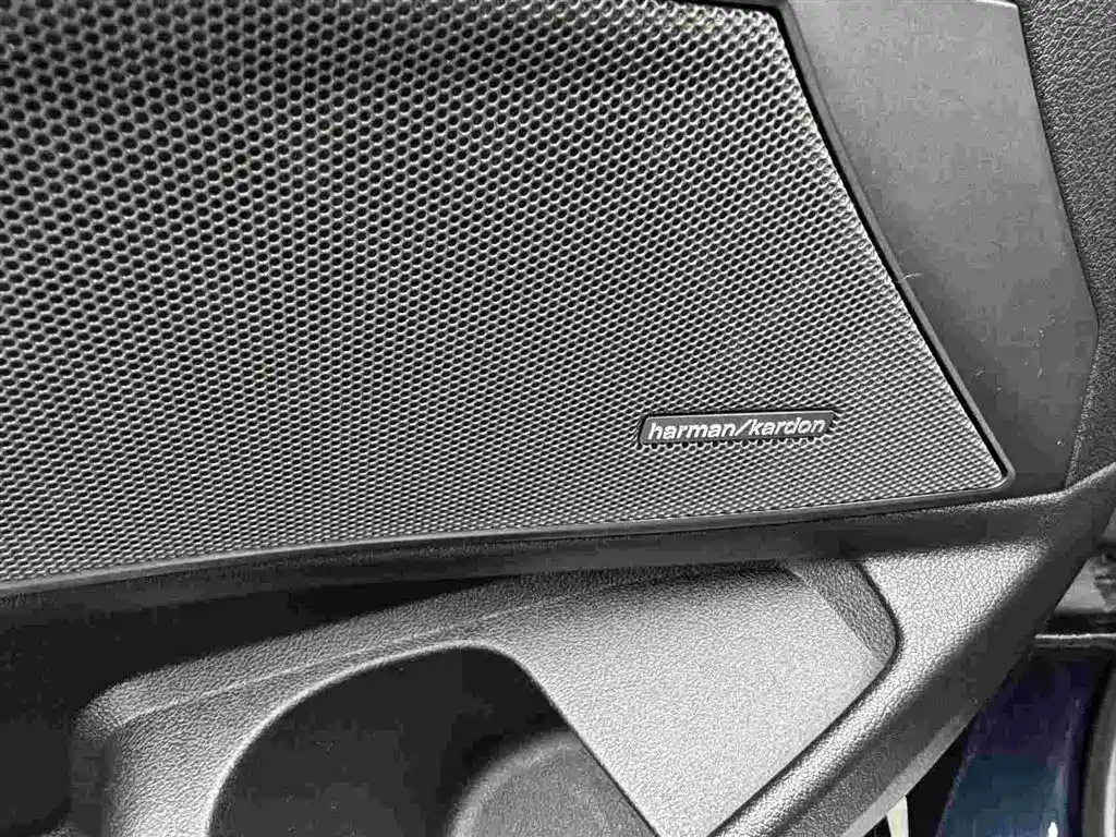 BMW 3 Series 2022 325i M Sport Shadow Edition фото 10