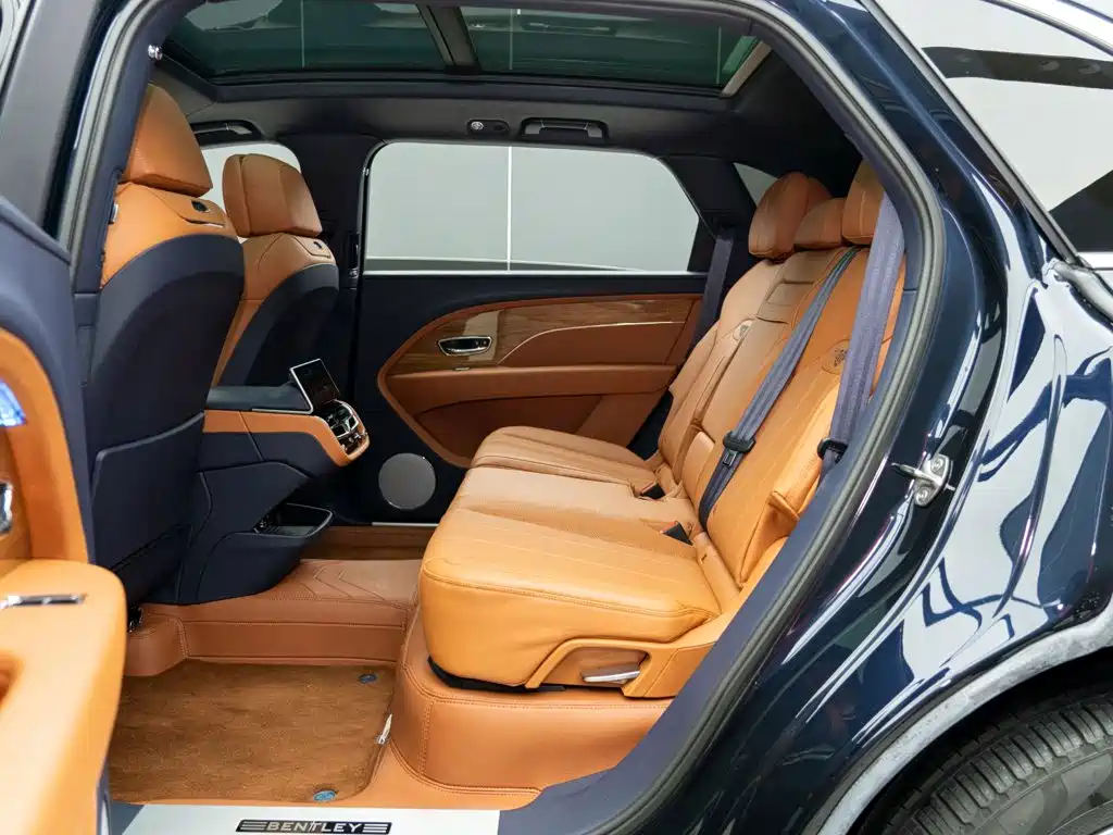 Bentley Bentayga 2025 2024 4.0T V8 Long Wheelbase
