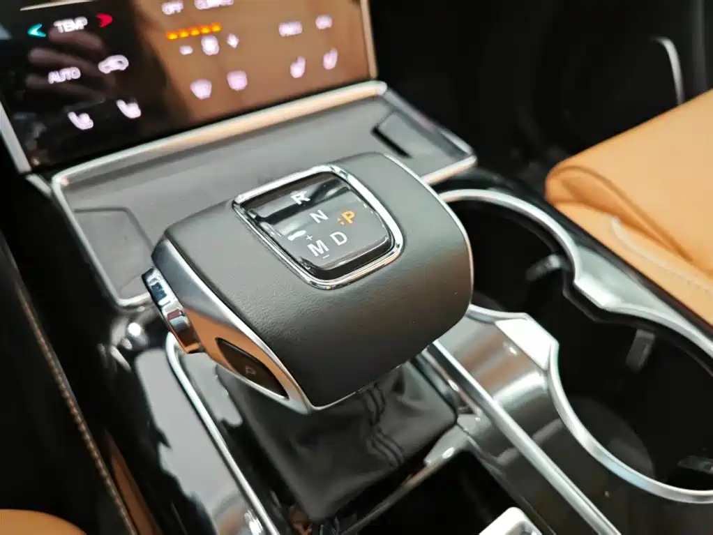 Hongqi HS7 2019 3.0T Automatic 4WD Smart Connection Flag Leader Edition фото 27