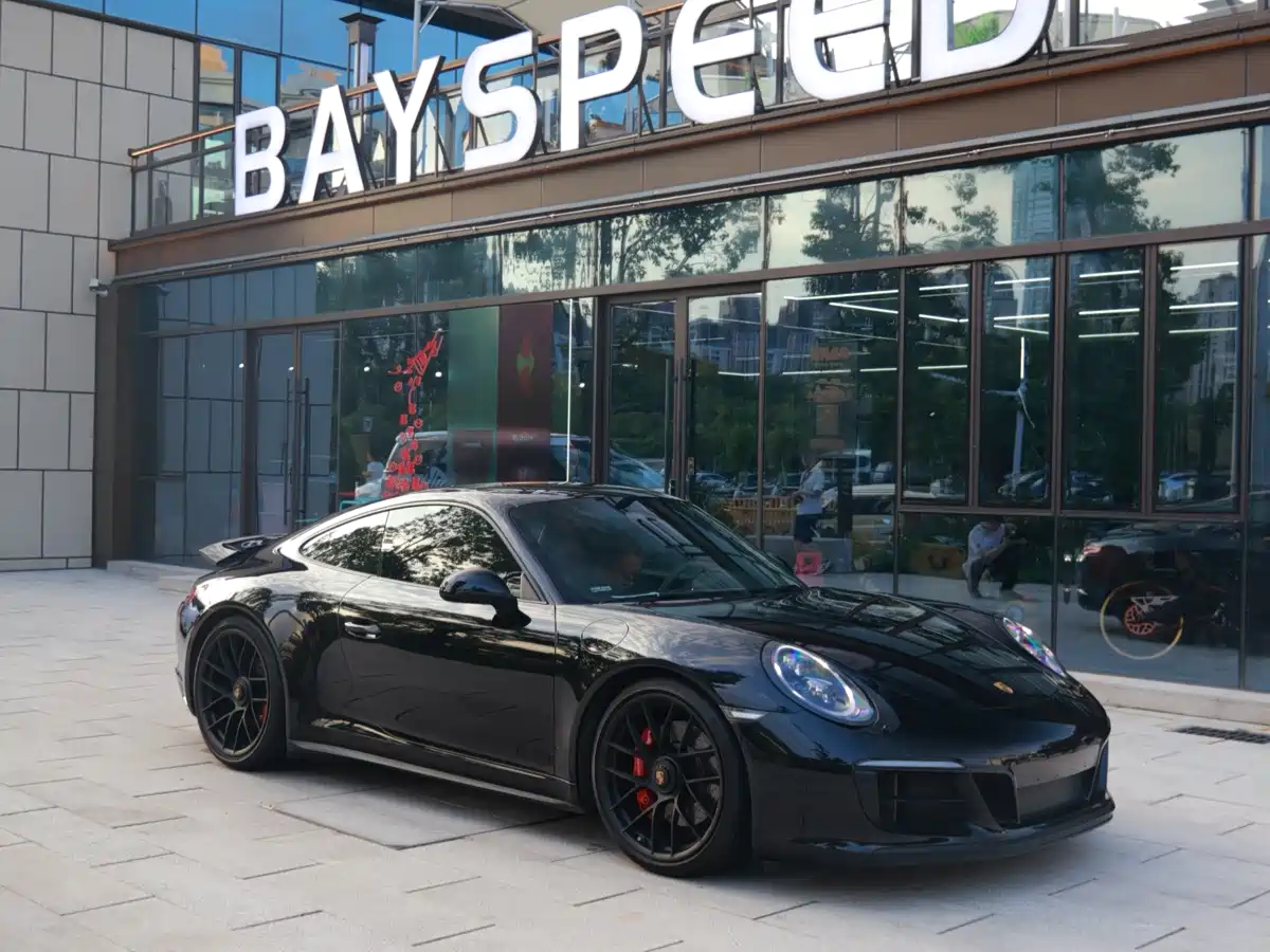 Photo 25 - Porsche 911
