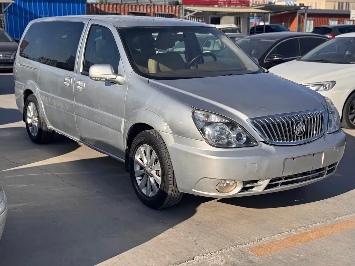 Buick GL8 2014 2.4L Classic Edition фото 3