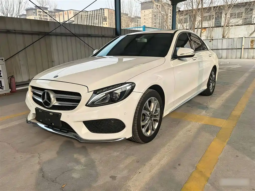 Mercedes-Benz C-Class 2018 C 180 L Fashion Sport Edition фото 2