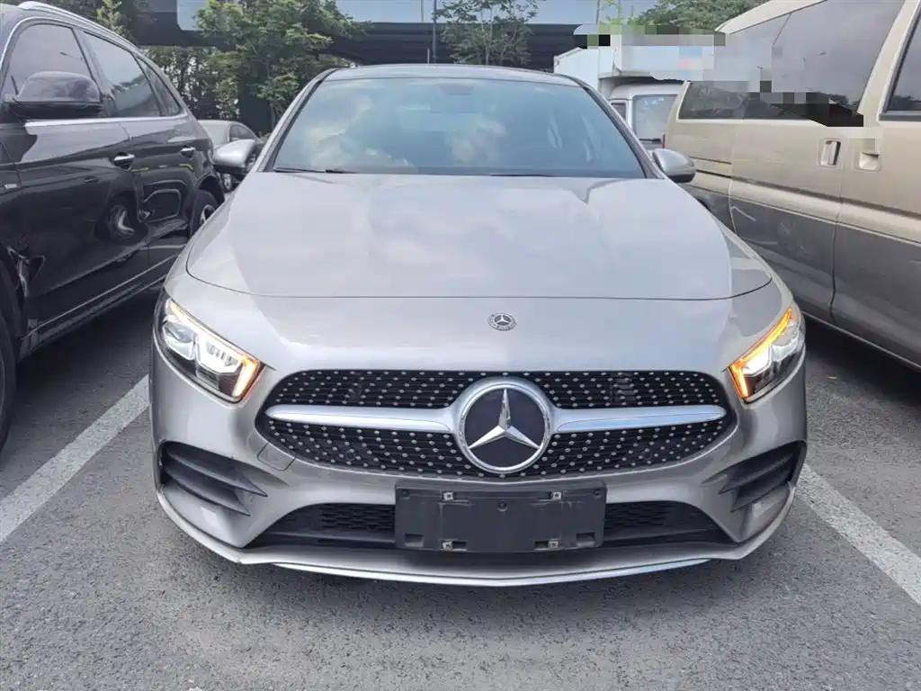 Mercedes-Benz A-Class 2020 Facelift A 200 L Sport Sedan Fashion фото 3