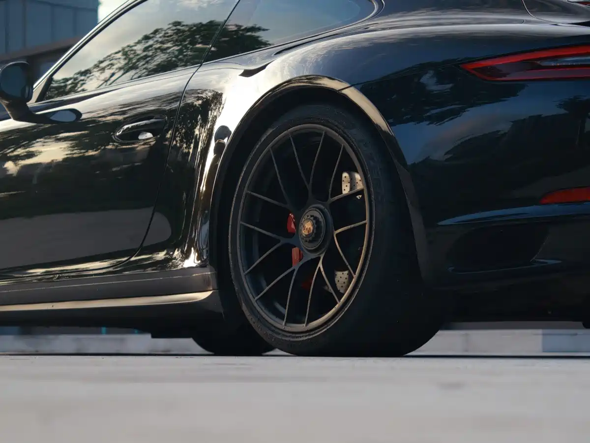 Photo 33 - Porsche 911