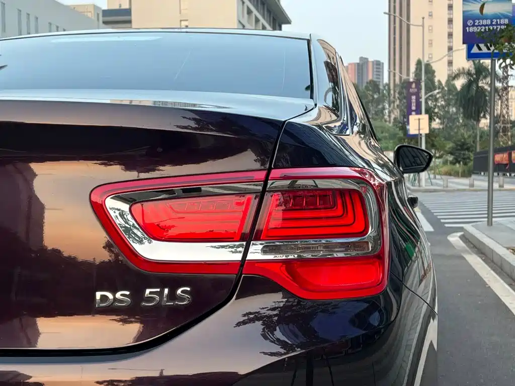 DS 5LS 2017 2015 1.6T Comfort THP160