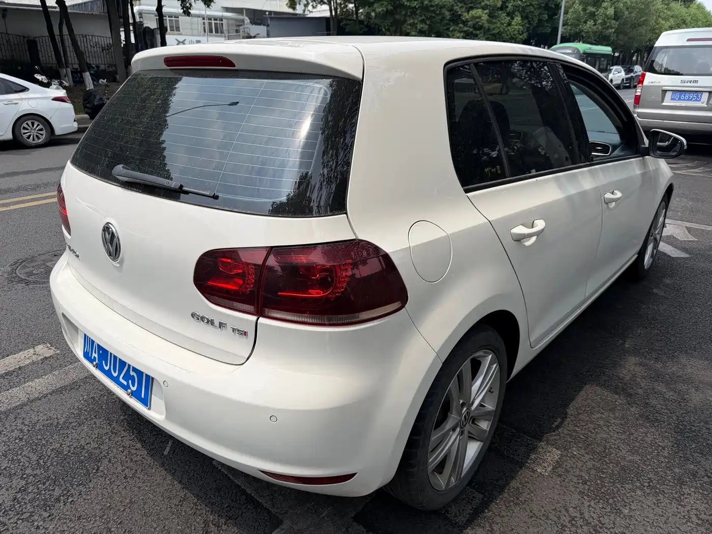 Volkswagen Golf 2012 1.4TSI Automatic Luxury фото 7