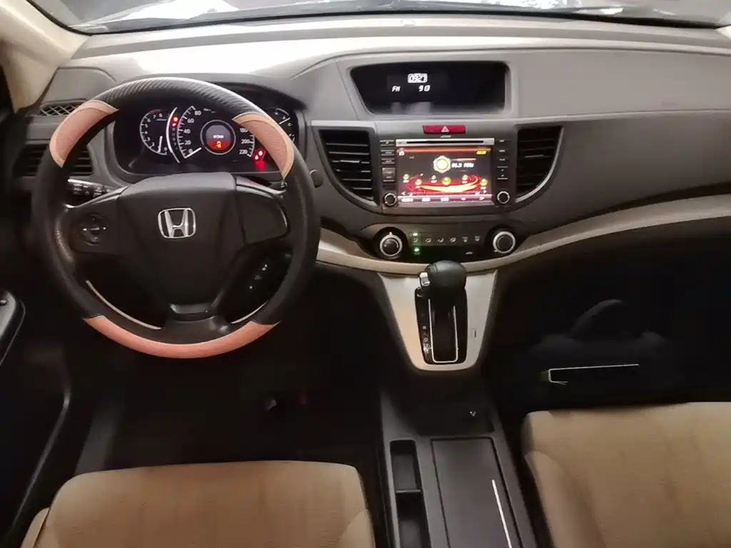Фото 10 - Honda CR-V
