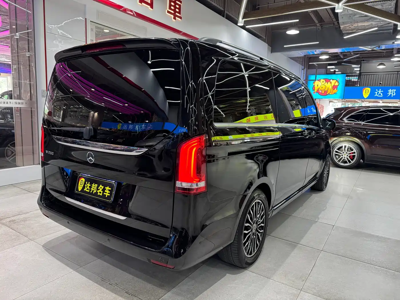 Mercedes-Benz V-Class 2020 V 260 Luxury Edition фото 18