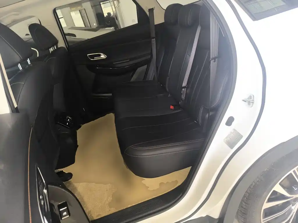 صورة 13 - Changan Oshan X7