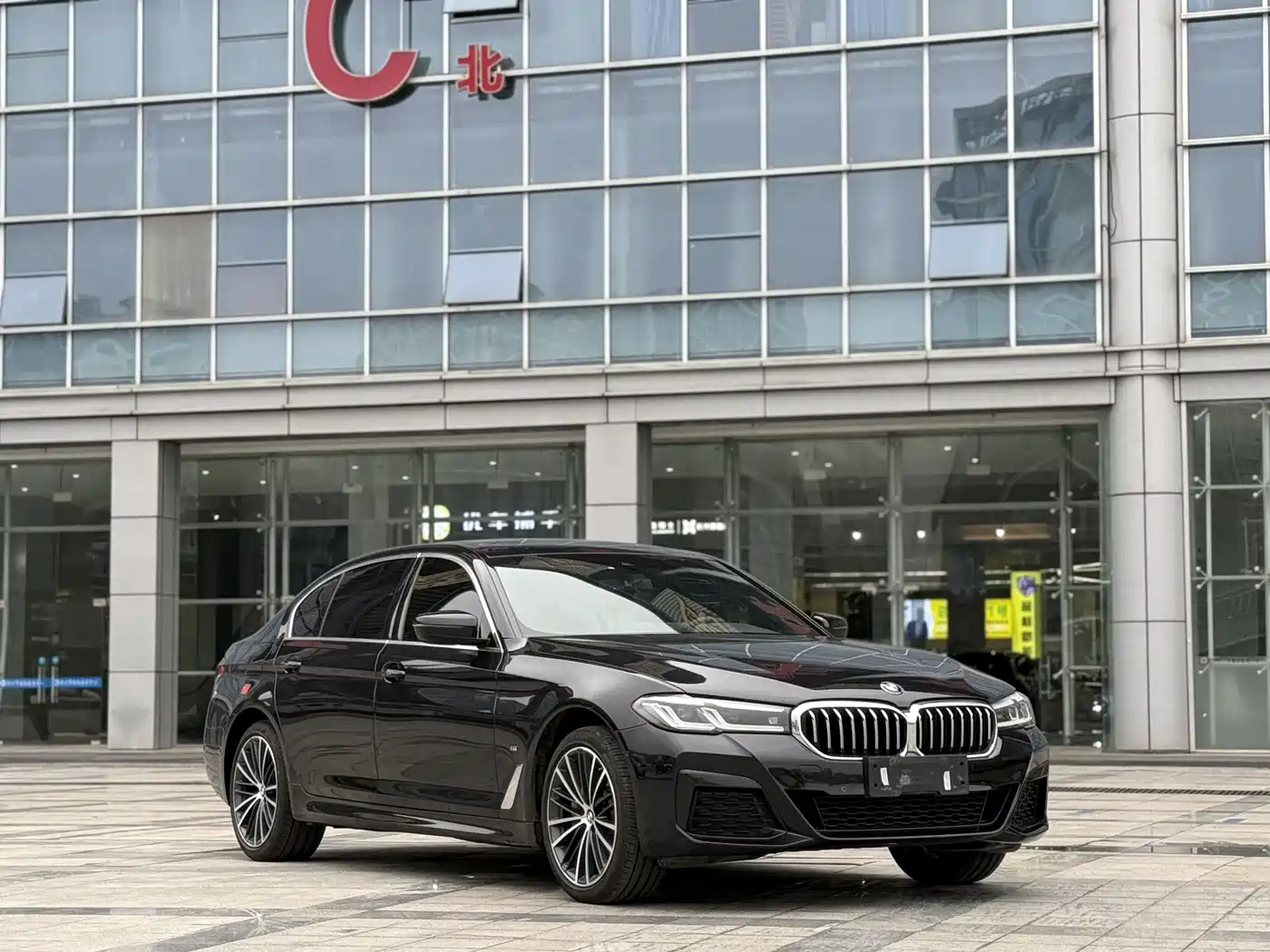 BMW 5 SERIES