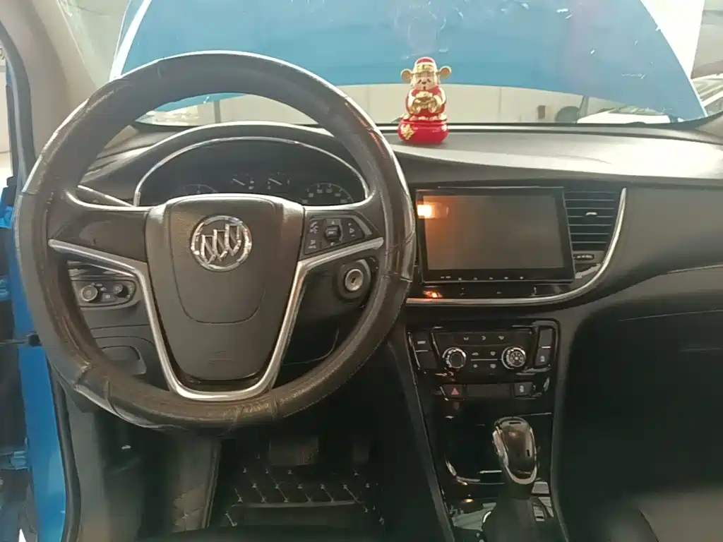Фото 10 - Buick Encore