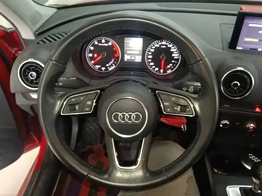 Audi A3 2018 30th Anniversary Sportback 35 TFSI Progressive фото 11