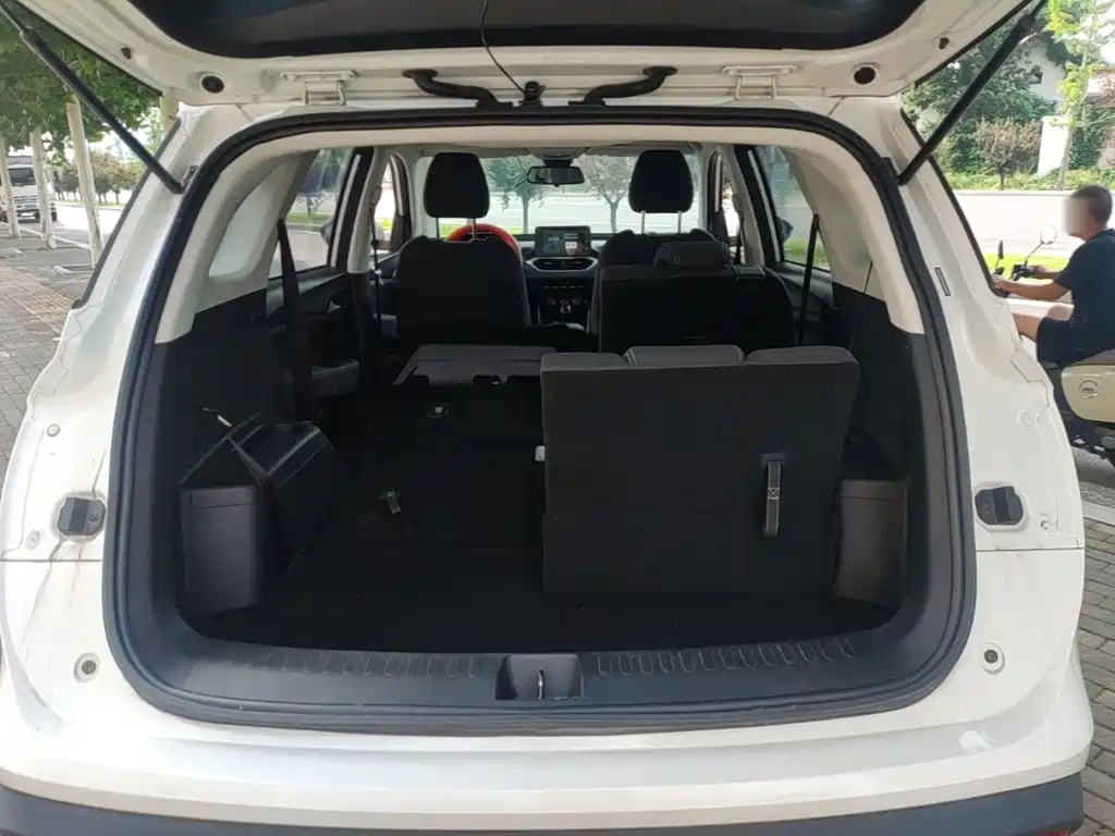 Baojun 530 2019 2019 1.5T Manual Elite 7-Seater China VI