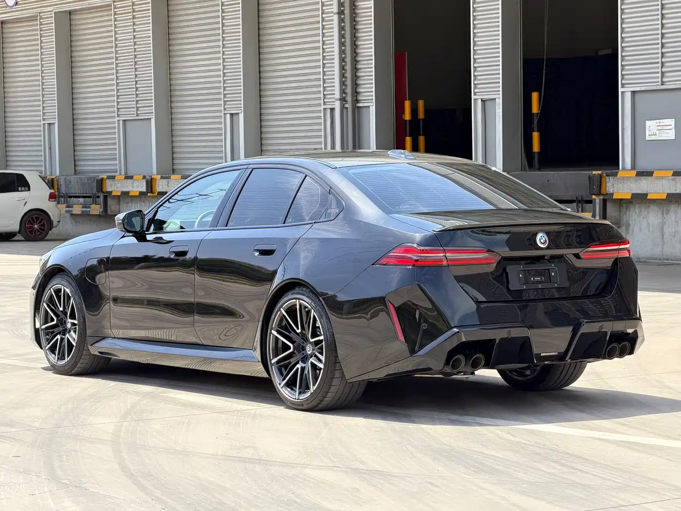 BMW M5 New Energy 2025 M5 фото 4