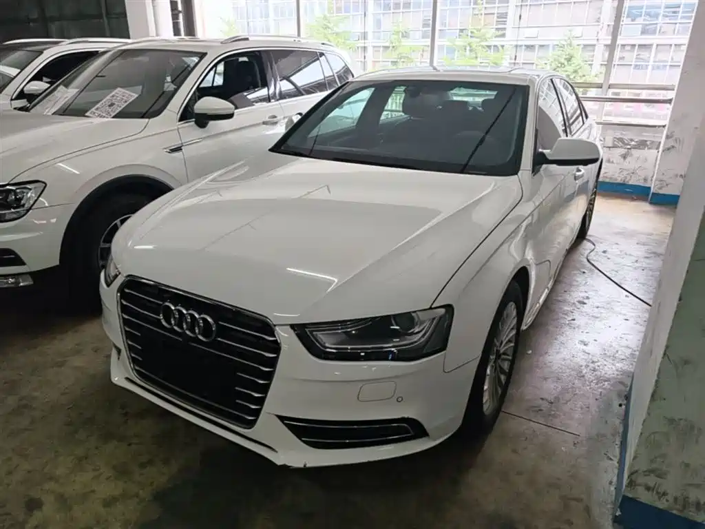 Audi A4L 2016 35 TFSI Collector's Edition Automatic Standard фото 2