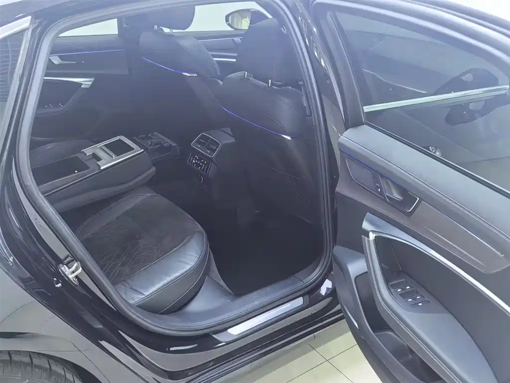Audi A6L 2021 45 TFSI quattro Premium Sport фото 15