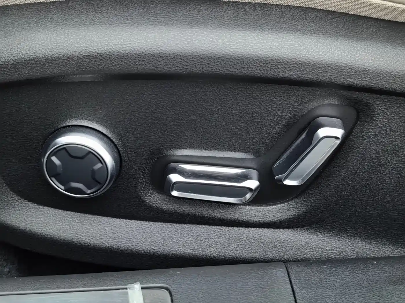 Geely Galaxy Galaxy Xingyao 8 2025 2025 130km EM-P Starship Edition