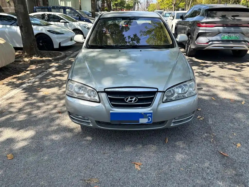 Hyundai Elantra 2011 Model 1.6L Automatic Comfort фото 2
