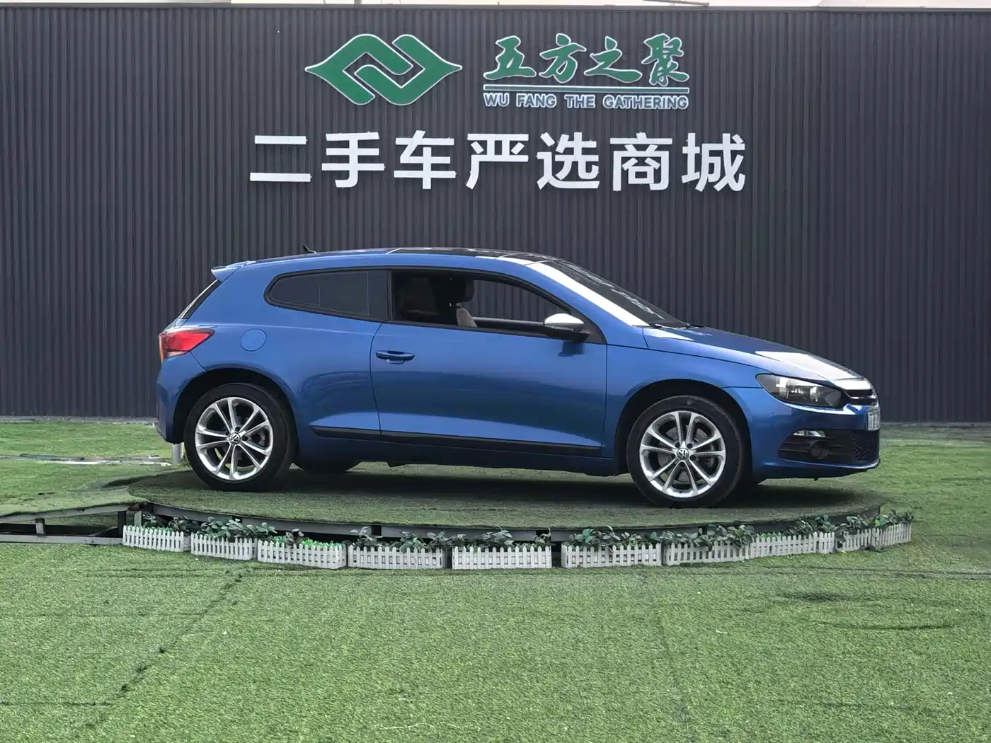 Volkswagen Scirocco 2013 2.0TSI Million Mile Edition фото 4