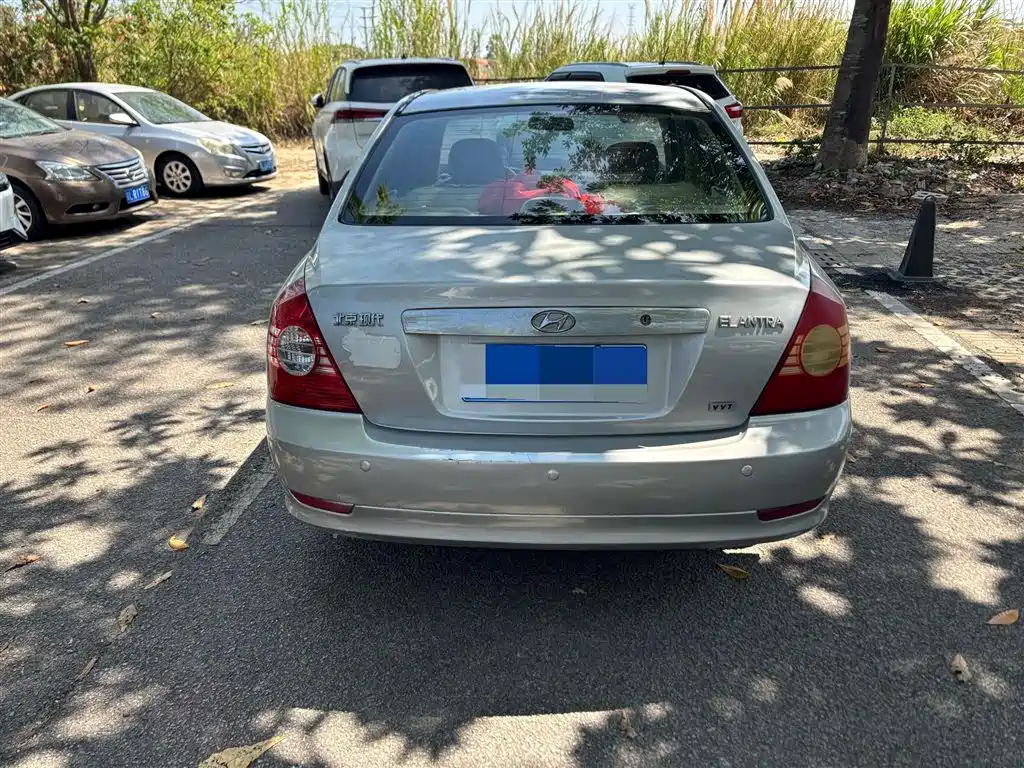 Hyundai Elantra 2011 Model 1.6L Automatic Comfort фото 8