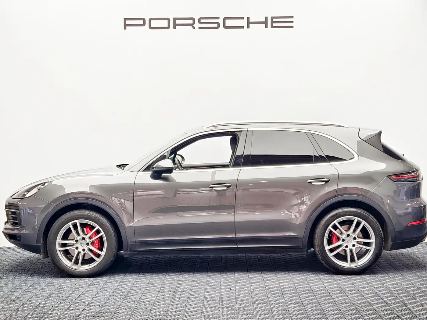 Porsche Cayenne фото 5
