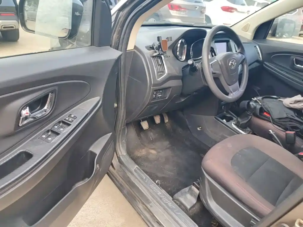 Weichai Yingzhi Enranger G3 2016 2014 1.5L Manual Elegance Edition