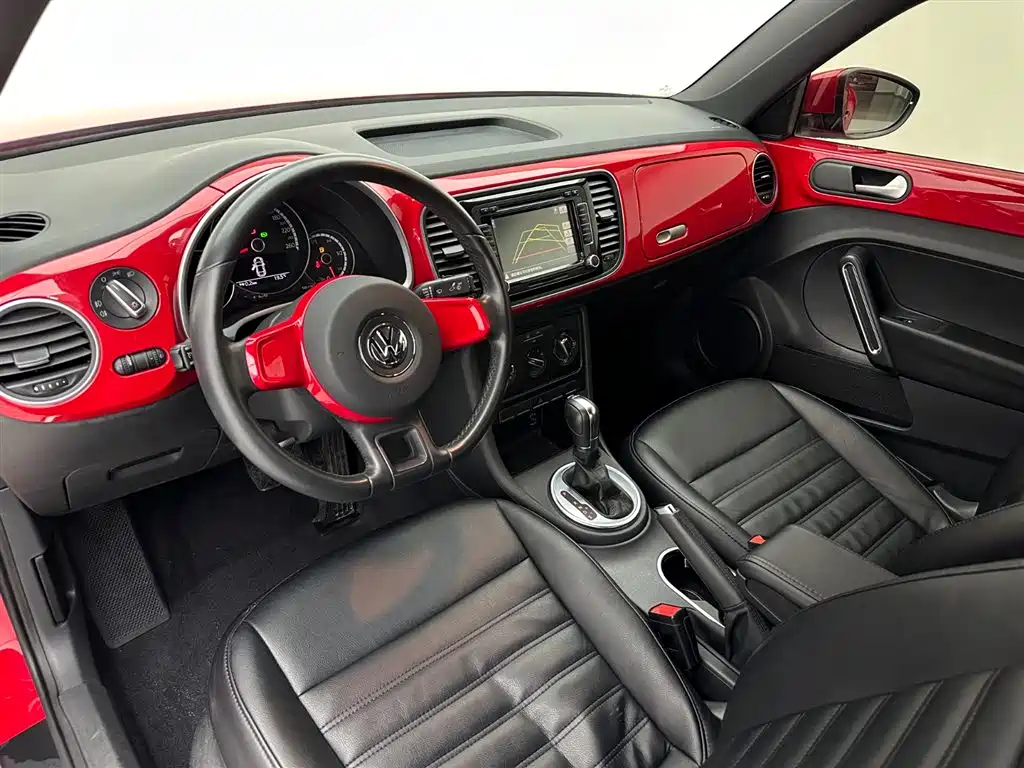 Volkswagen Beetle 2014 1.4TSI Fashion Edition фото 17