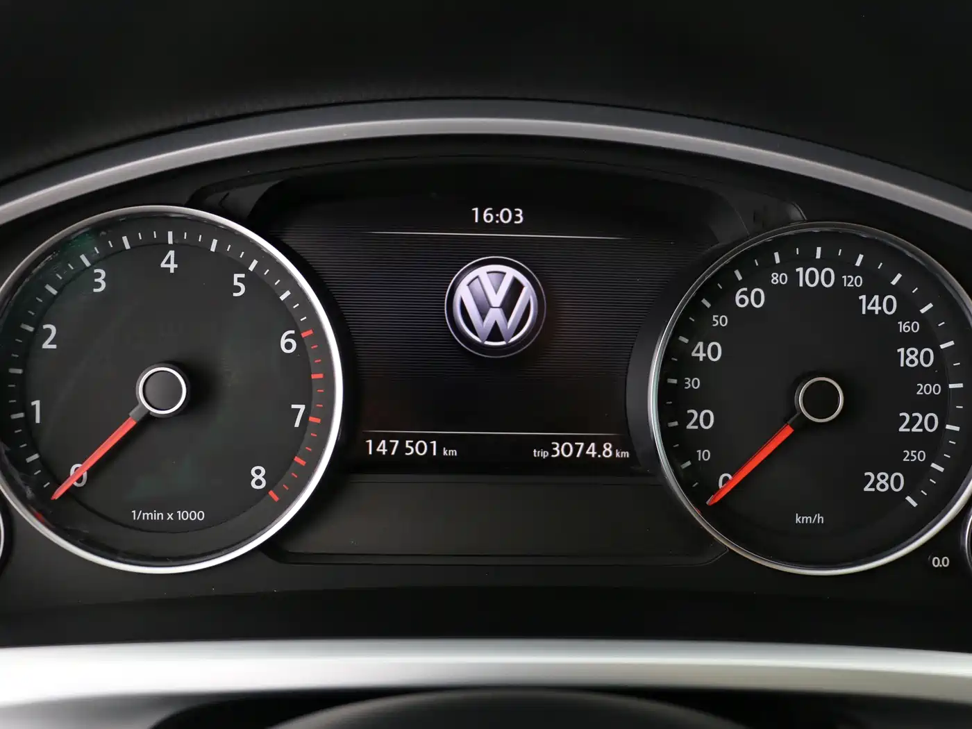 Volkswagen Touareg 2011 3.0TSI Luxury фото 8
