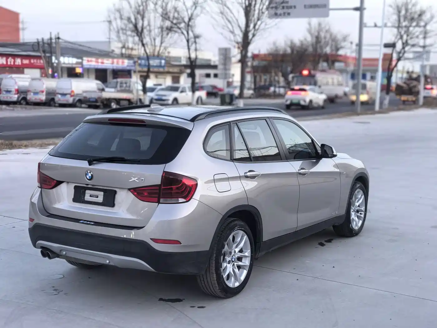 BMW X1 2014 sDrive18i Leading Edition фото 7
