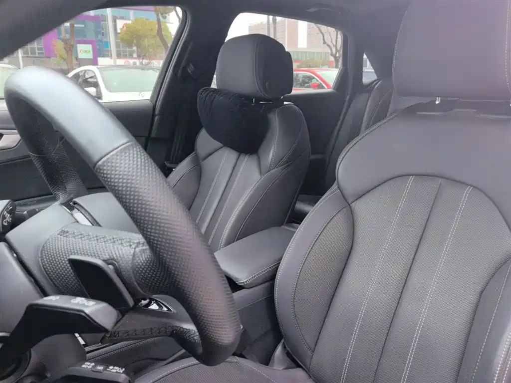 Audi A4L 2024 40 TFSI Luxury Dynamic фото 11