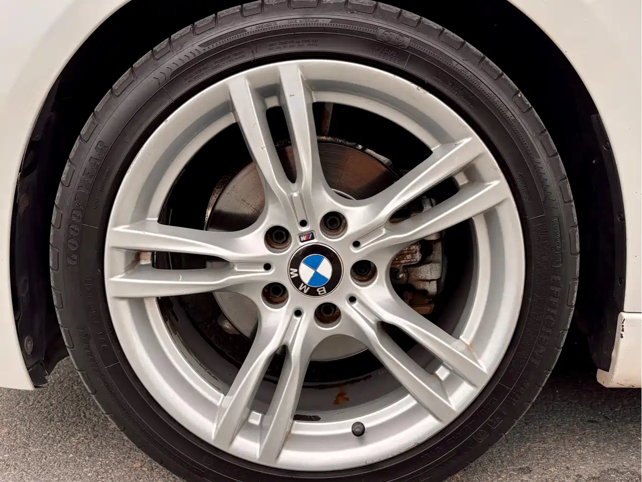 BMW 3 Series 2017 320Li M Sport фото 16