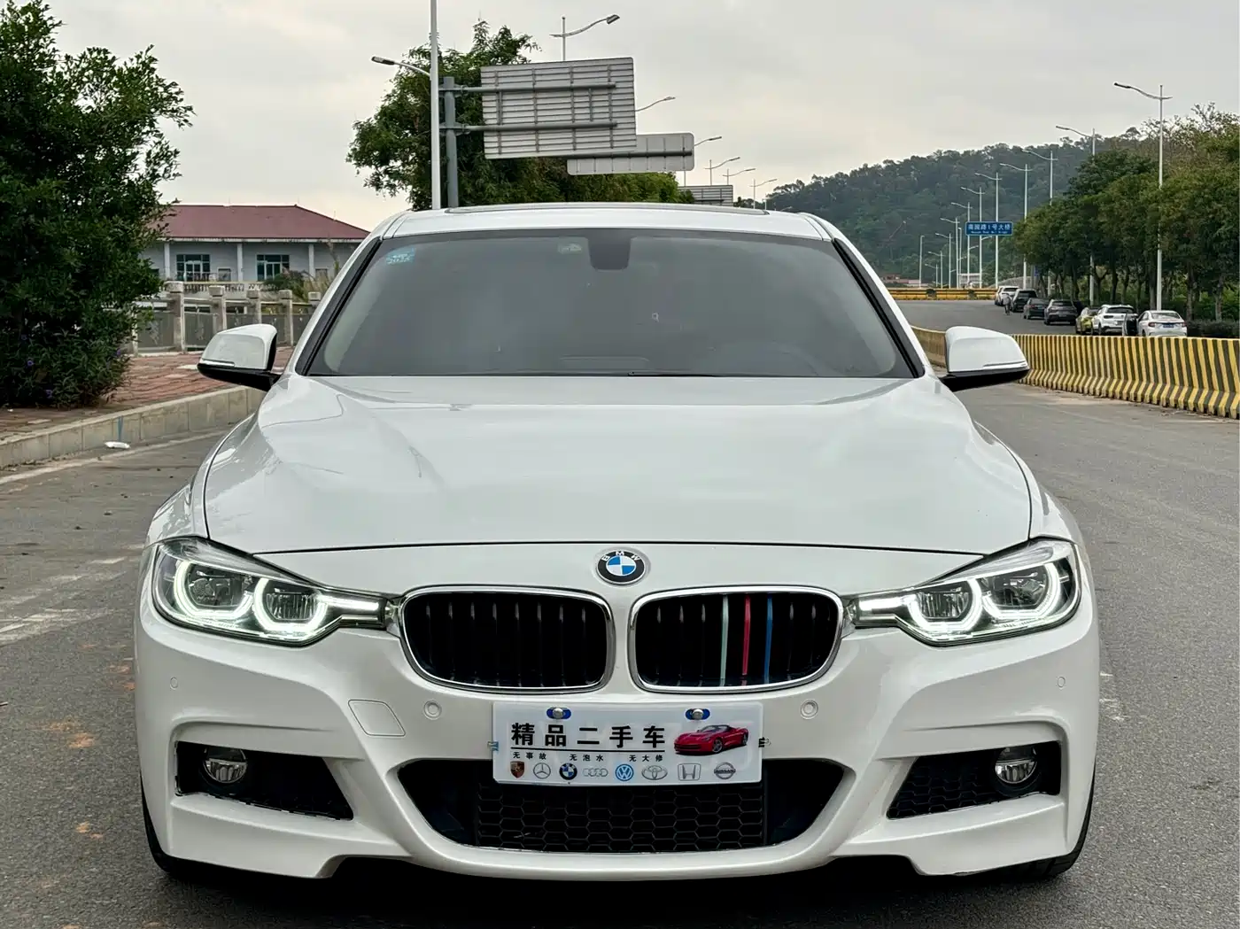 BMW 3 Series 2017 320Li M Sport фото 2