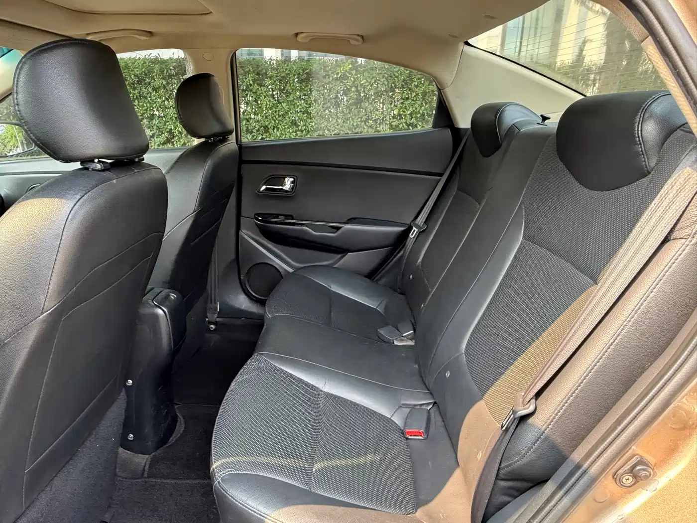 Kia K2 2011 Sedan 1.6L AT Premium фото 6
