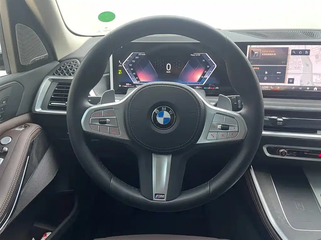 BMW X5 2025 Model xDrive 30Li Exclusive M Sport Blackout Package фото 13