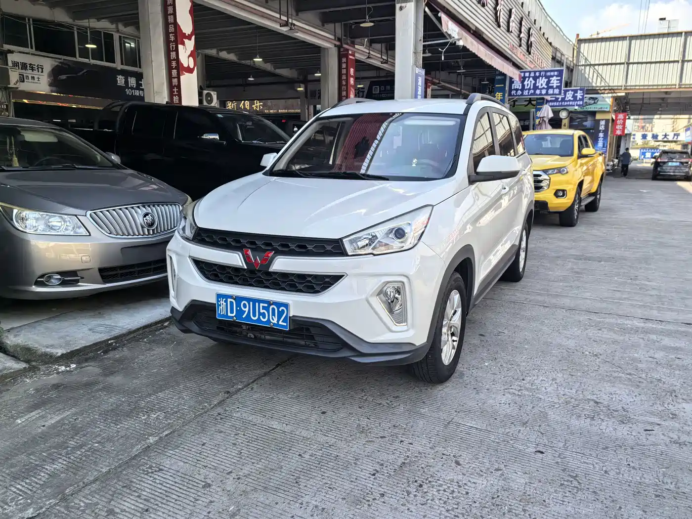 Wuling Motors Wuling Hongguang S3 2020 2019 1.5L Manual Comfort Model China VI