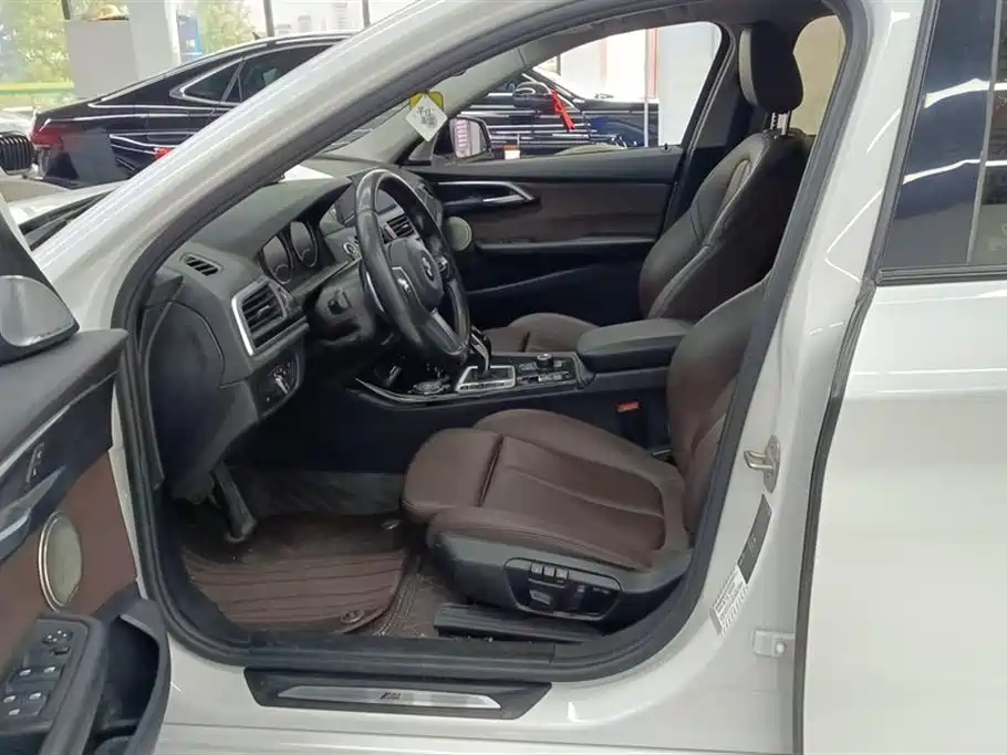 BMW 1 Series 2020 Model 125i Leading M Sport Package фото 9