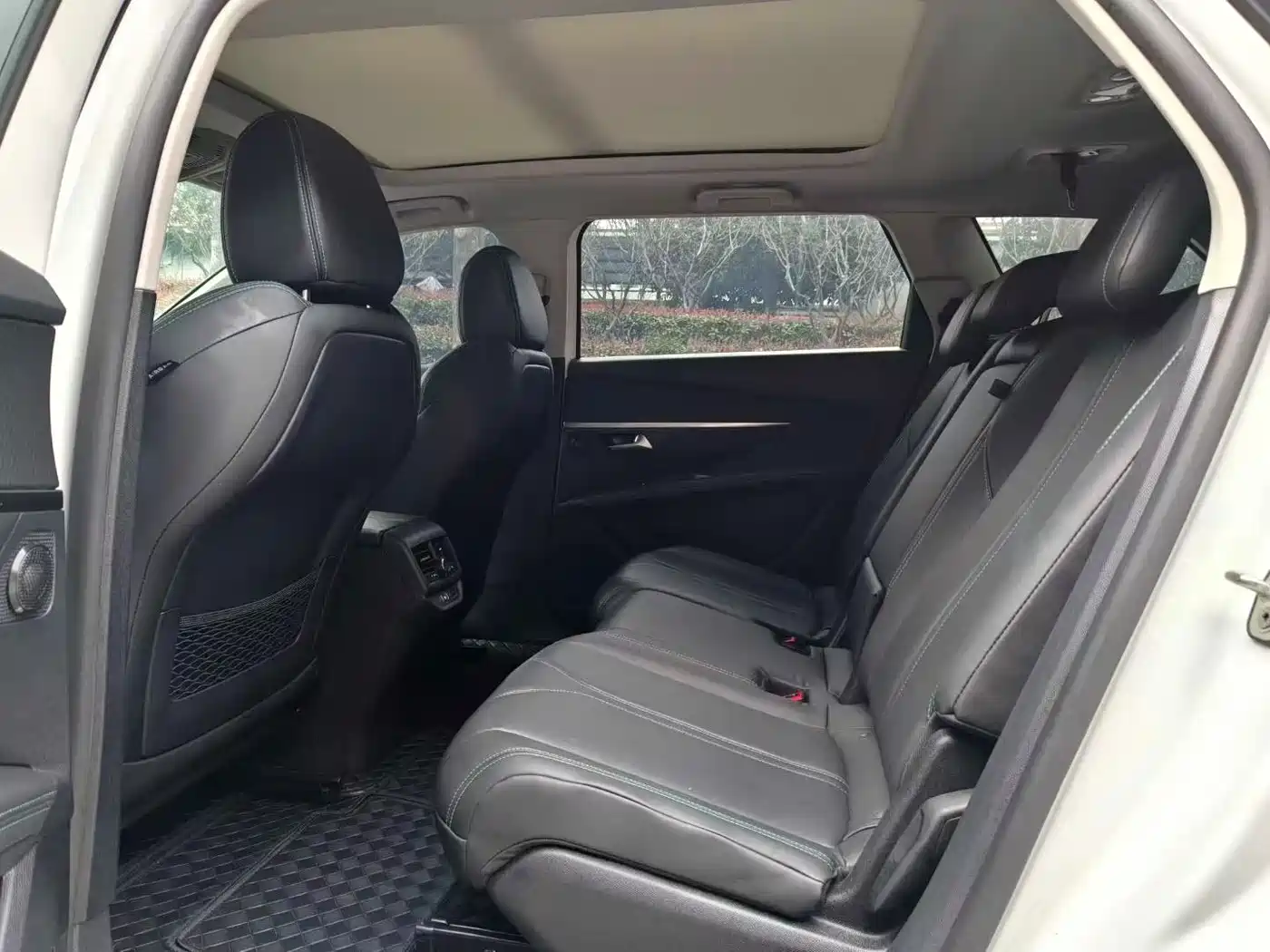 2023 Peugeot 5008