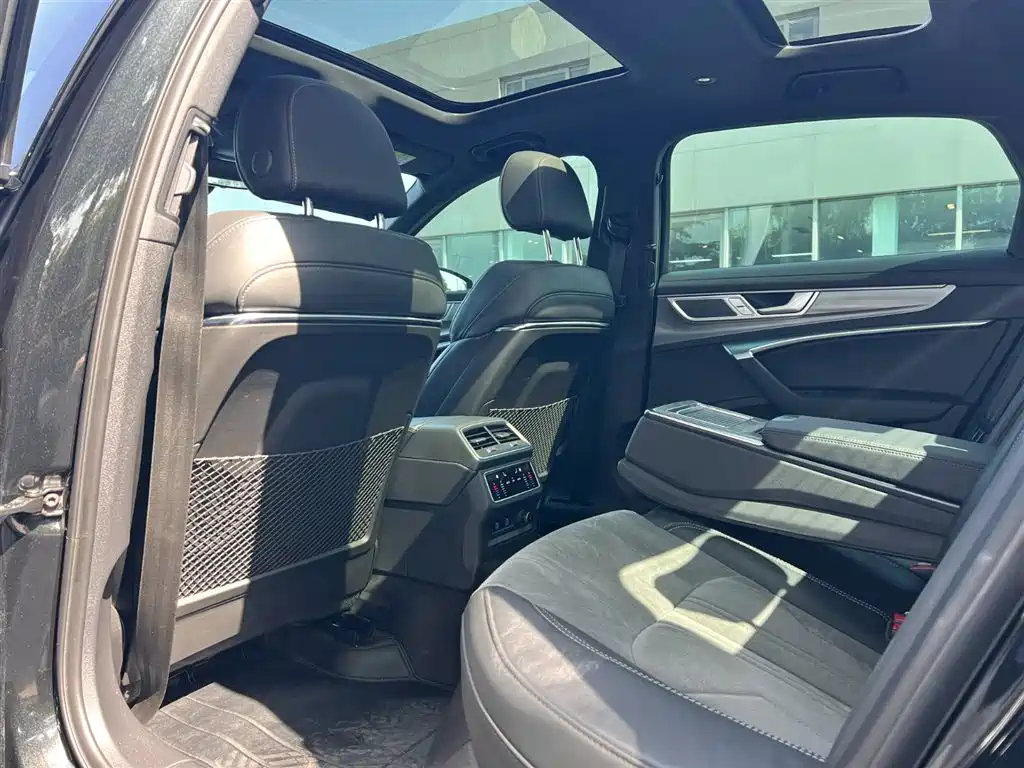 Audi A6L 2024 45 TFSI Premium Dynamic фото 4
