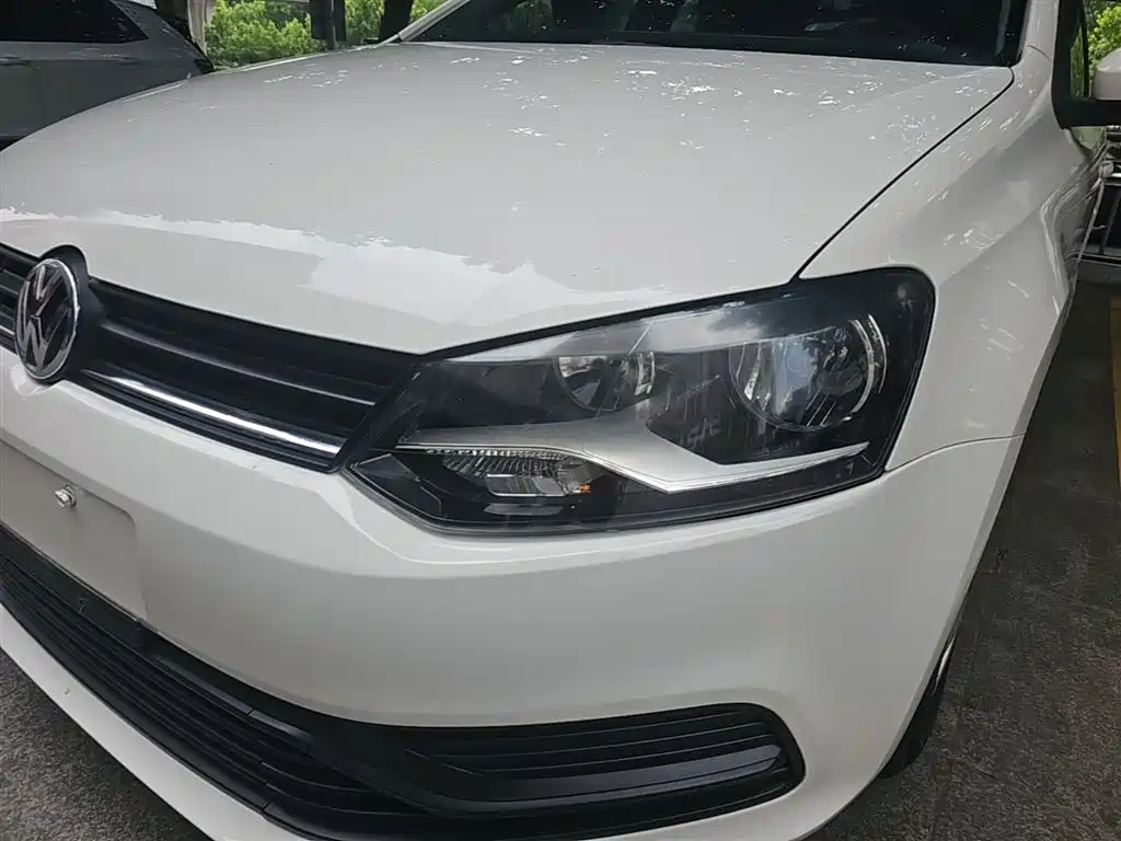 Volkswagen Polo 2016 1.4L Automatic Trend фото 24
