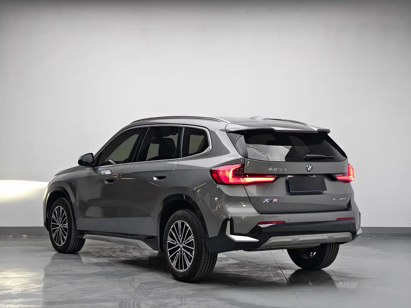 BMW X1 2023 sDrive20Li X Design Package фото 4