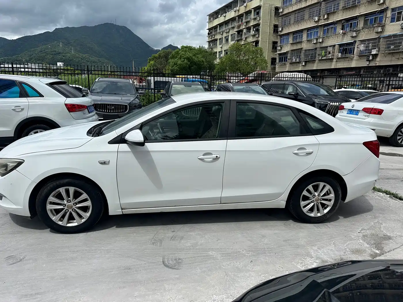 Фото 18 - Buick Excelle